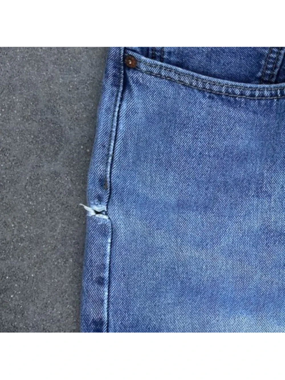Levis 550 Denim Blue Jens Light Wash Thigh Fade Button Zip Distressed 38Wx36L